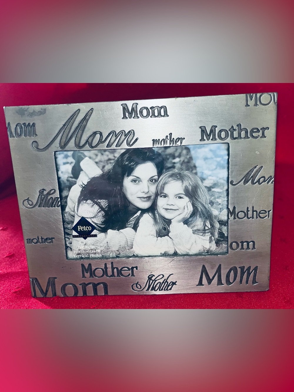Vintage Fetco Silver 'Mom' Decorative Picture Frame